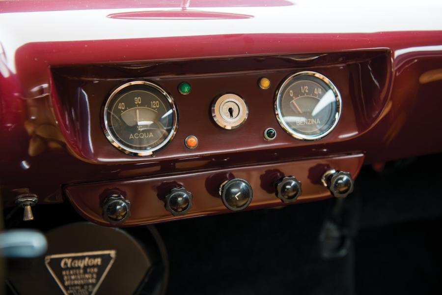 Панель приборов Ferrari 250 Europa GT Coupe 1954 года  (фото 25 из 63)